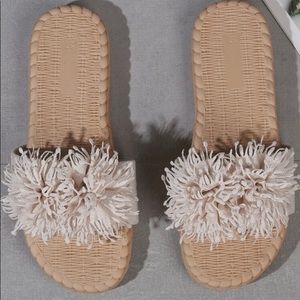 SHEIN size 7, Beige Floral Decor Slide Sandals